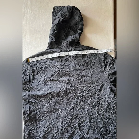 Women's ZENERGY by Chico's Black Full Zip Nylon Jacket Size 3 - Picture 6 of 7